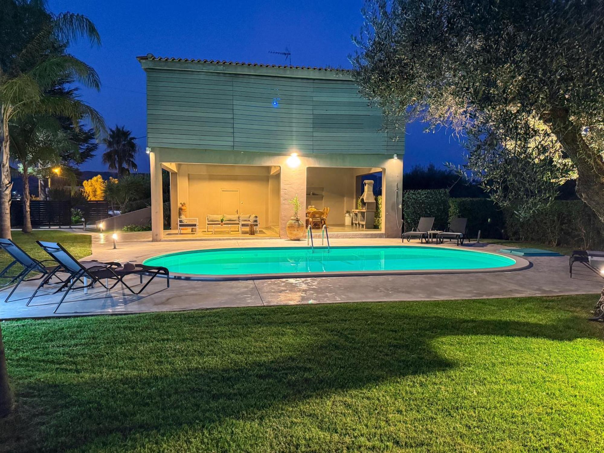 Villa Felenia Vríszesz Kültér fotó